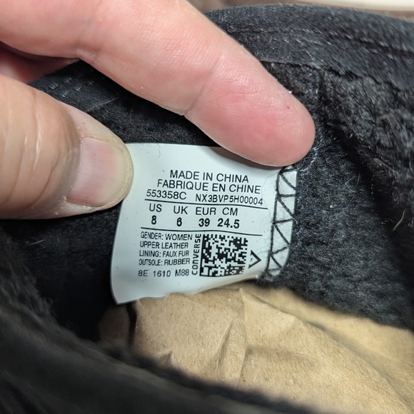 Converse High Top Chuck Taylor Fringe Black Suede Women Sz 8 - Picture 7 of 8